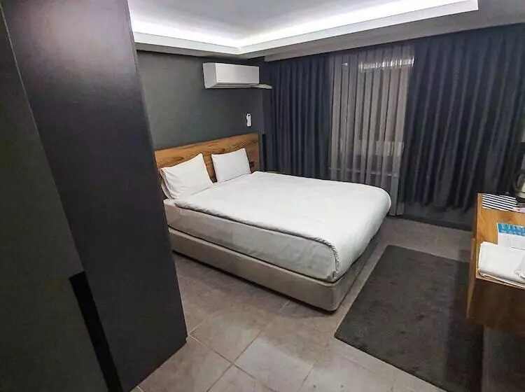 هتل B Loft