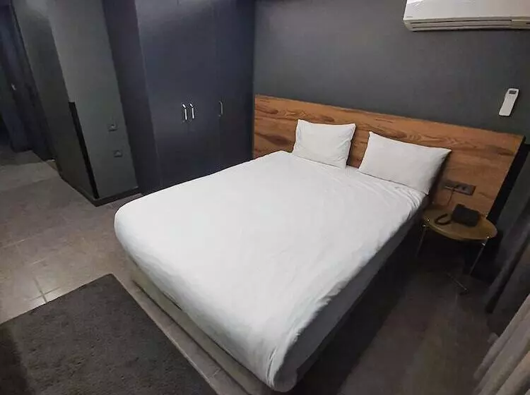 هتل B Loft