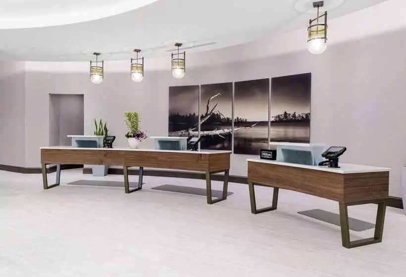 هتل Embassy Suites By Hilton Grand Rapids Downtown,mi