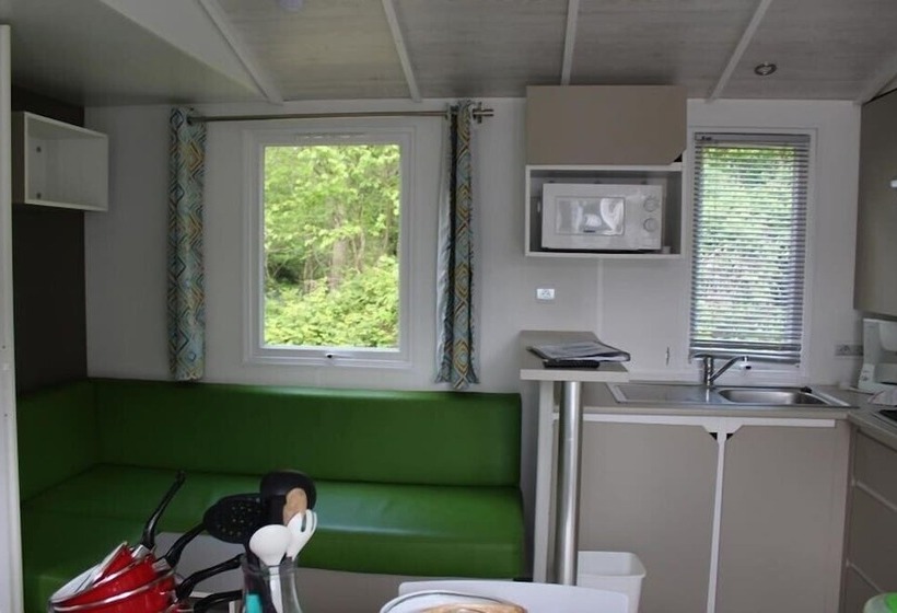 هتل Flower Camping Le Rompval