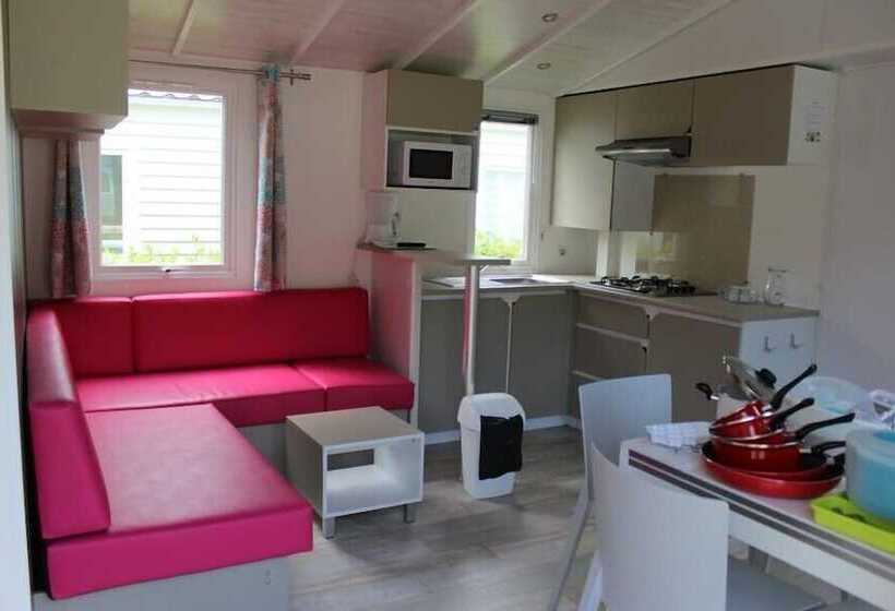 هتل Flower Camping Le Rompval