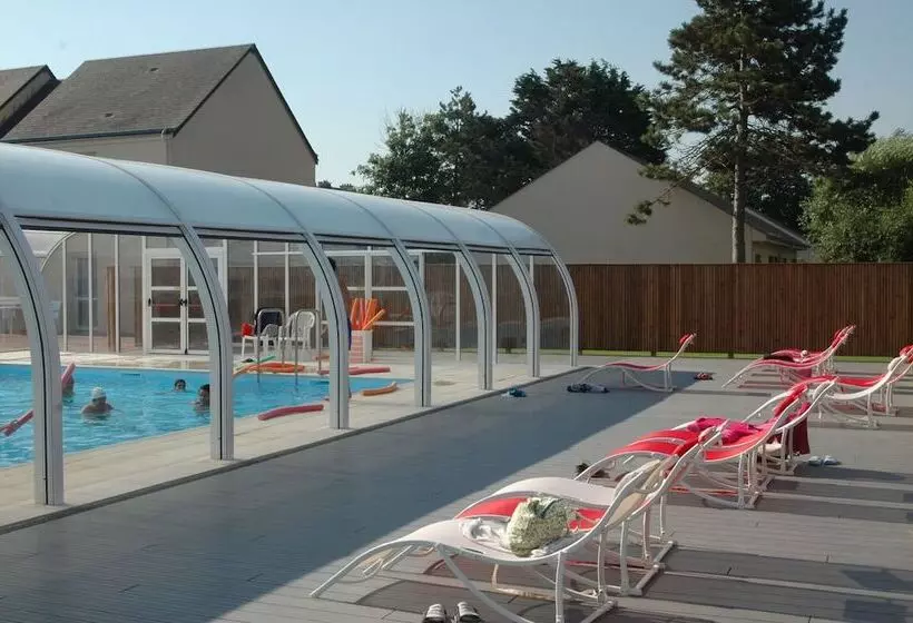 Hotelli Le Manoir Des Tourelles