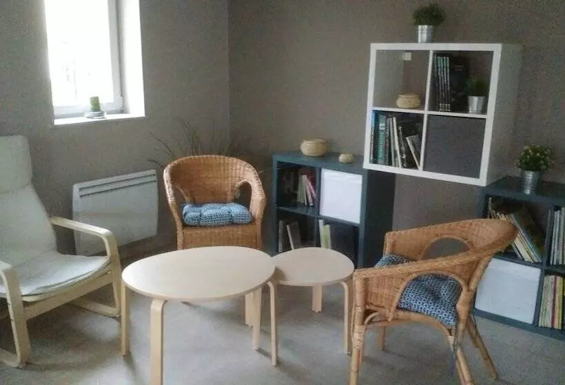 Hotelli Le Manoir Des Tourelles