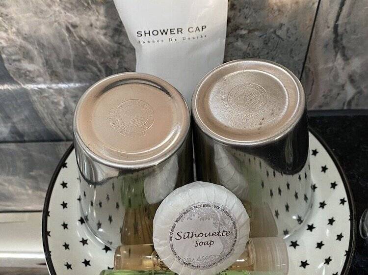 Szálloda Chainatgrand