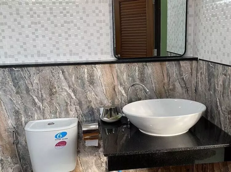 ホテル Chainatgrand