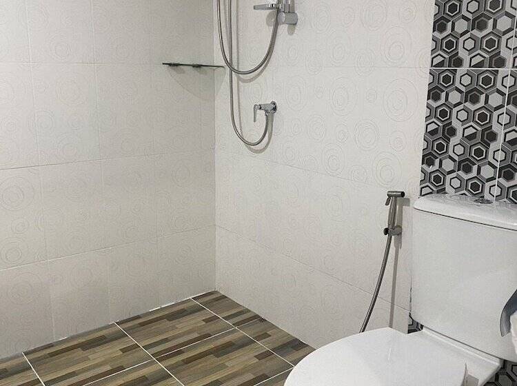 Szálloda Chainatgrand