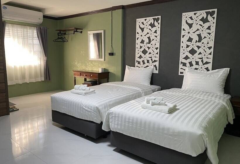 Szálloda Chainatgrand