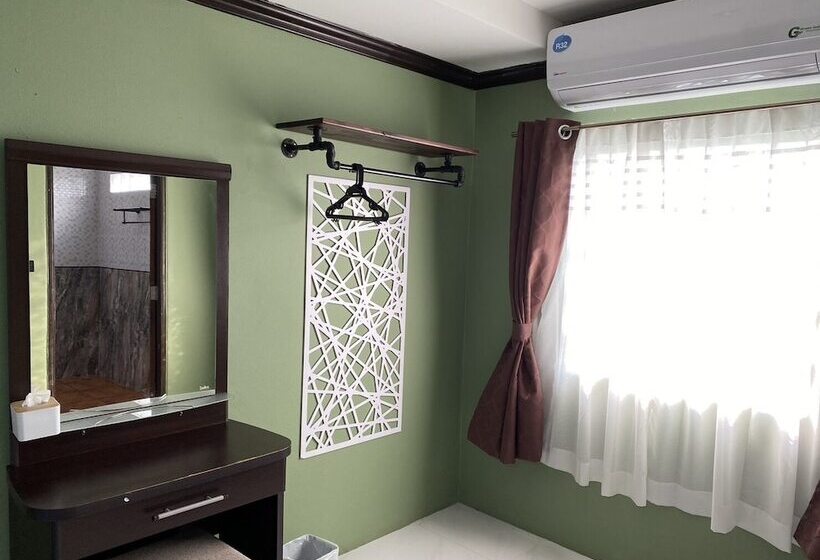 Szálloda Chainatgrand