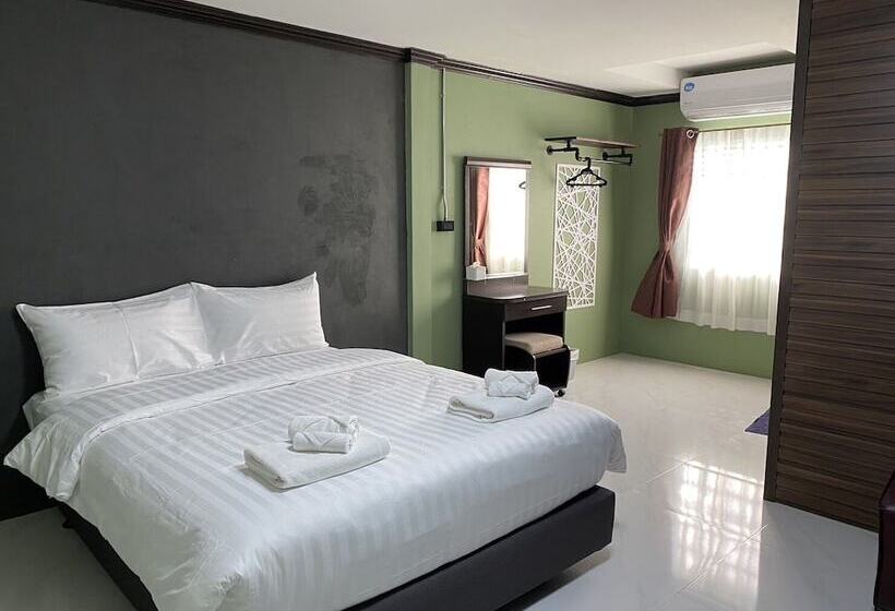 Szálloda Chainatgrand