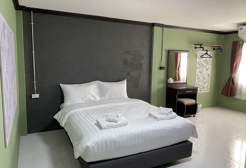 Szálloda Chainatgrand