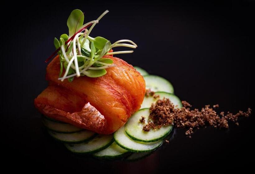 هتل Neelkanth Sarovar Premiere