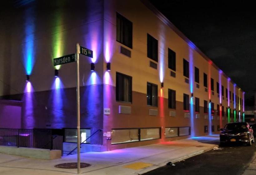 فندق Quality Inn