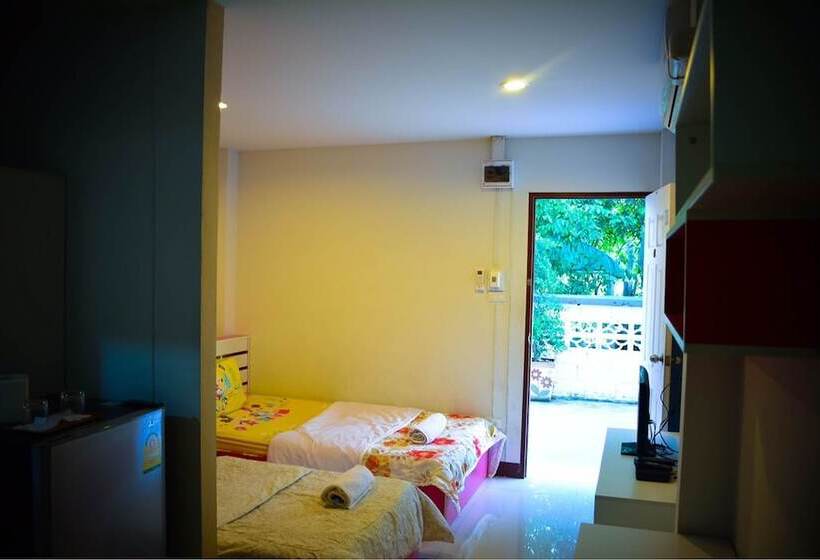 Отель Sabaidee Place