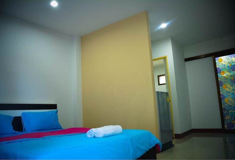 Отель Sabaidee Place