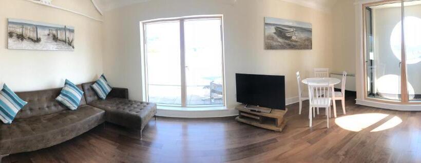 Ice House Apartments