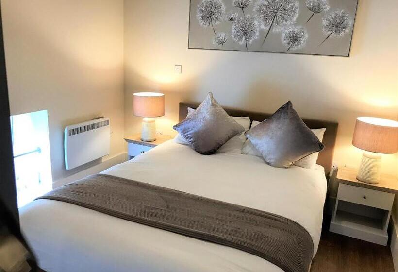 Ice House Apartments