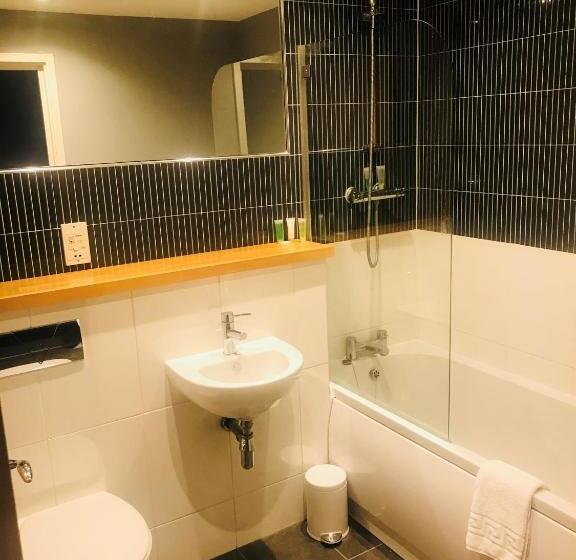 Ice House Apartments