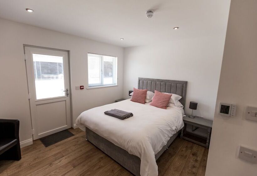 汽车旅馆 Farmers Barns