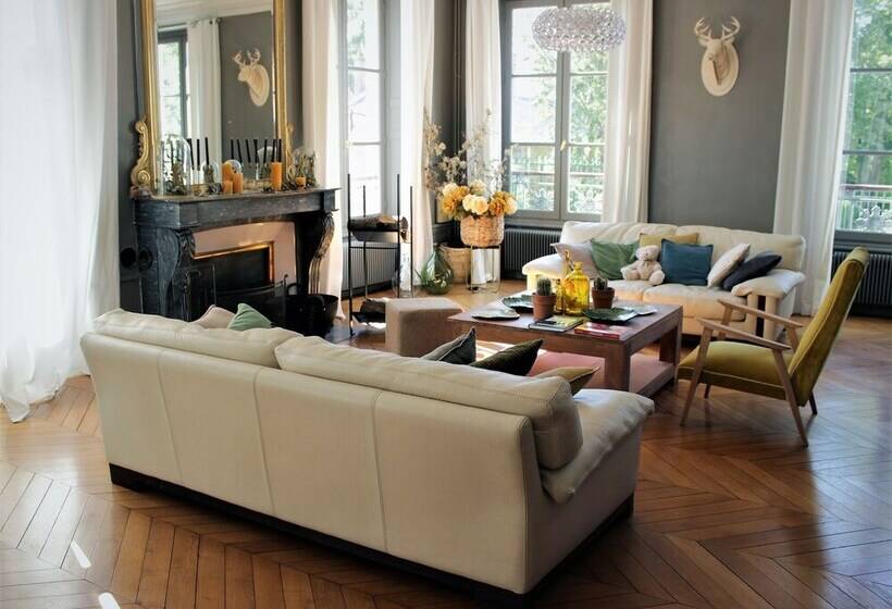 بنسيون Chambre D Hotes Les Rives De La Tronne