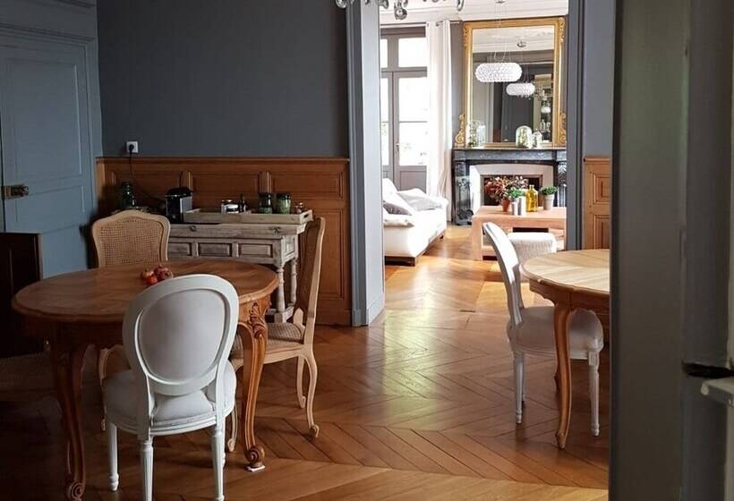 بنسيون Chambre D Hotes Les Rives De La Tronne