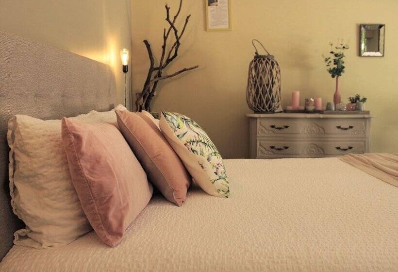 بنسيون Chambre D Hotes Les Rives De La Tronne