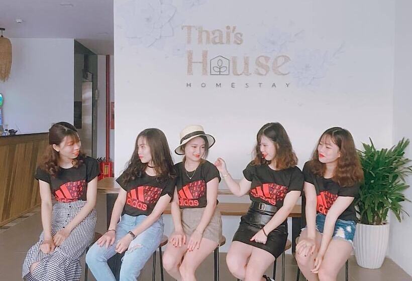هاستل Homestay Thai's House