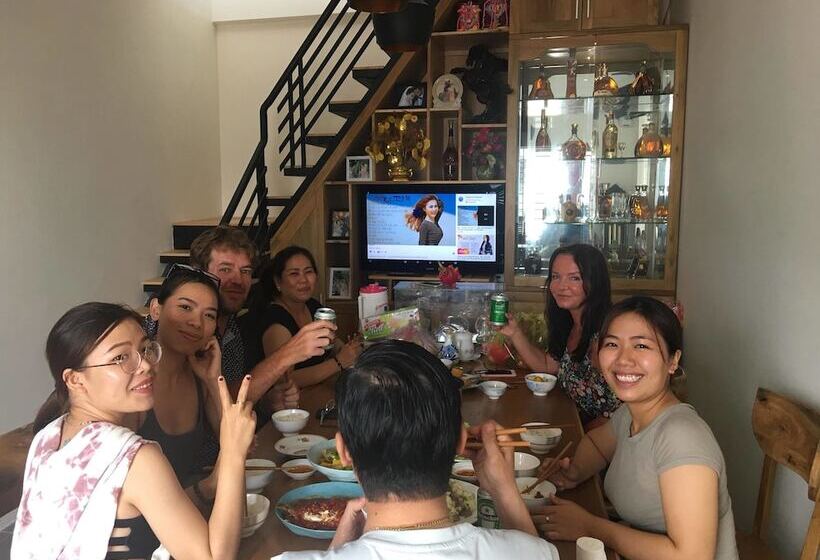 هاستل Homestay Thai's House