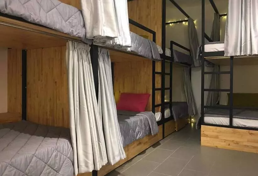 Retkeilymaja Homestay Thai's House