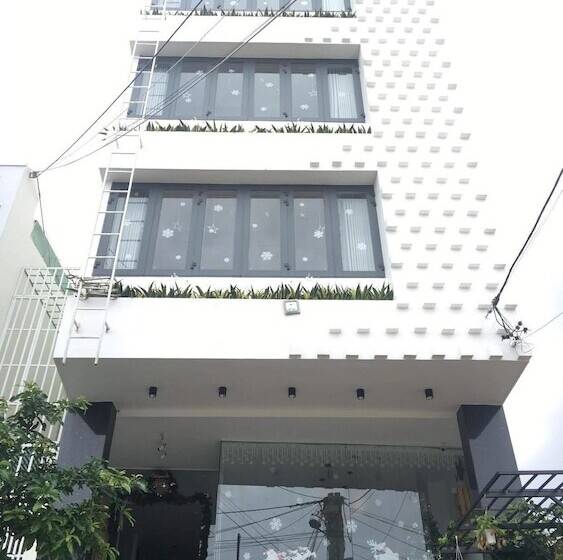 هاستل Homestay Thai's House