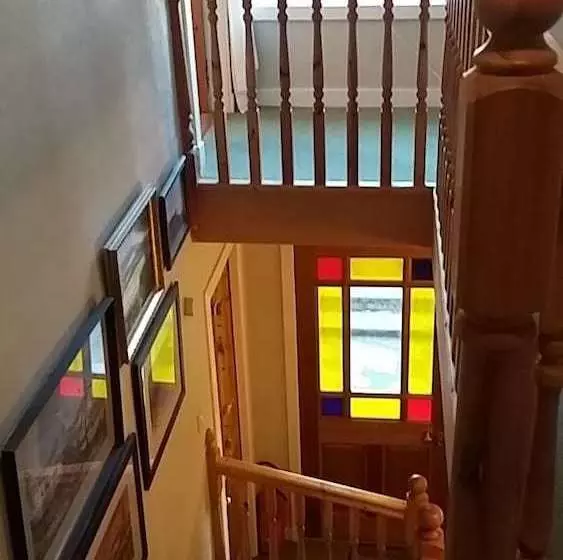 Aamiaismajoitus (B&B) Basset Cottage