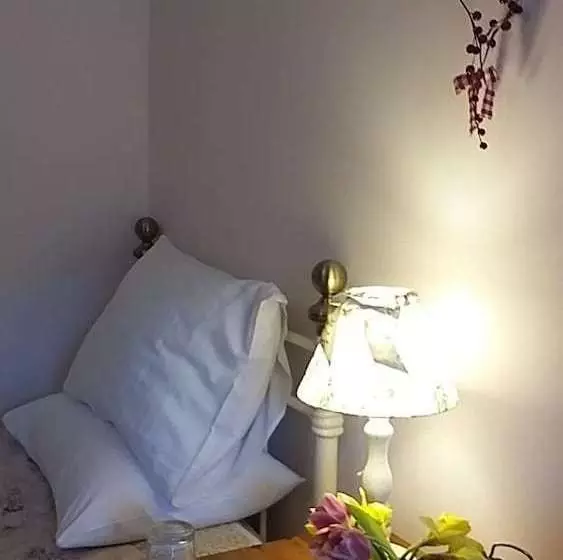 Aamiaismajoitus (B&B) Basset Cottage