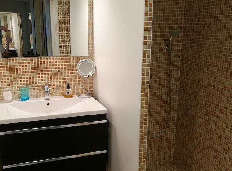 Bed and Breakfast Chambre D Hotes La Cigalière