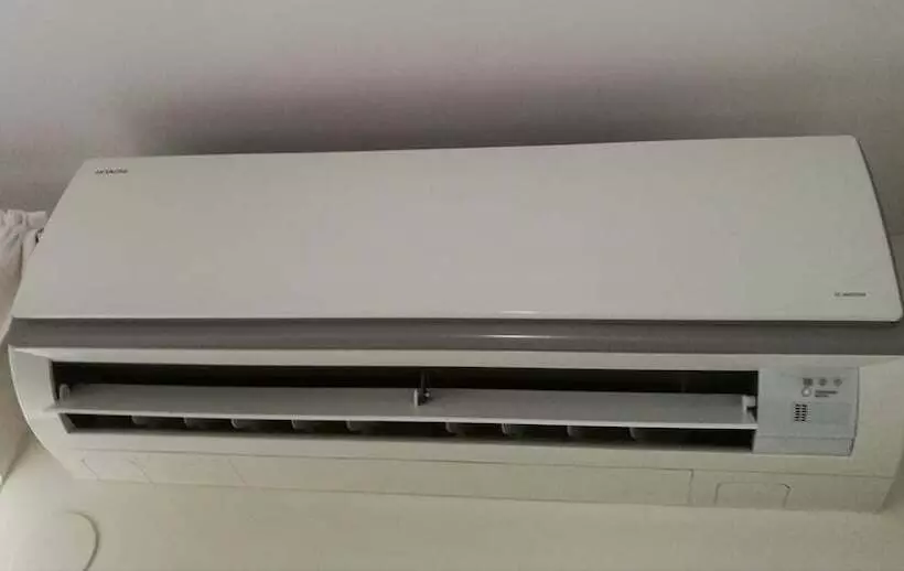 تختخواب و صبحانه Chambre D Hotes La Cigalière