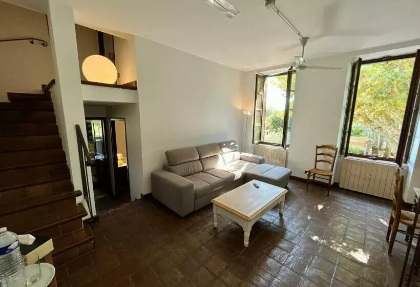 Aamiaismajoitus (B&B) Le Mas Saint Jacques