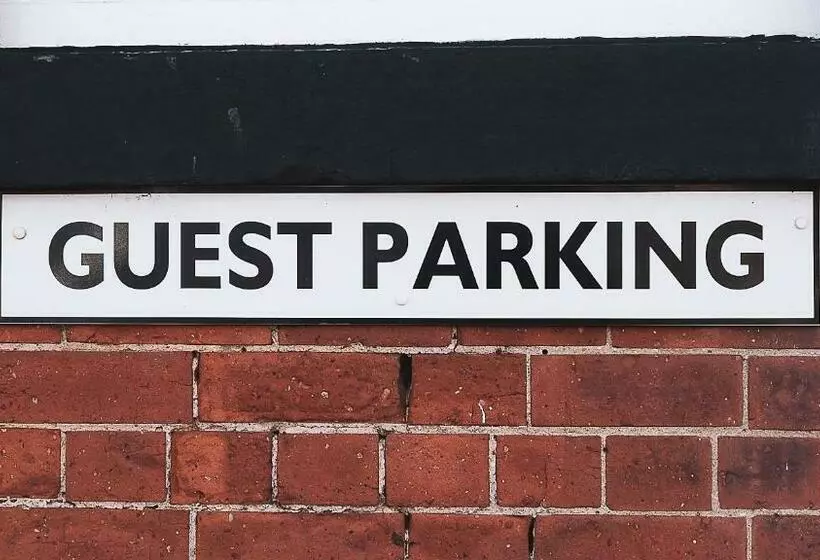 Aamiaismajoitus (B&B) Crescent Lodge Guest House