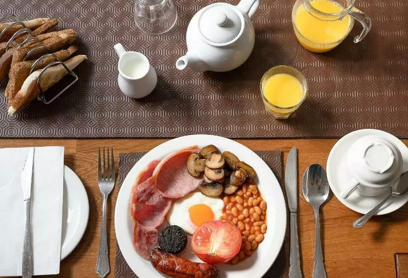 Aamiaismajoitus (B&B) Crescent Lodge Guest House