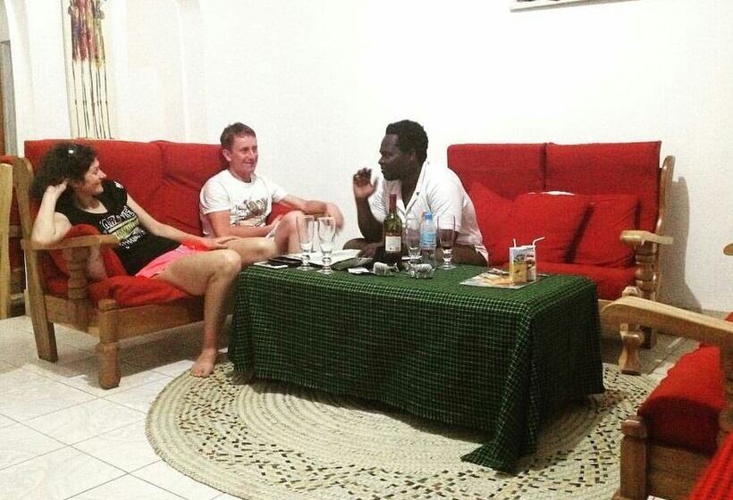 مبيت وإفطار Frina Buffalo Lodge