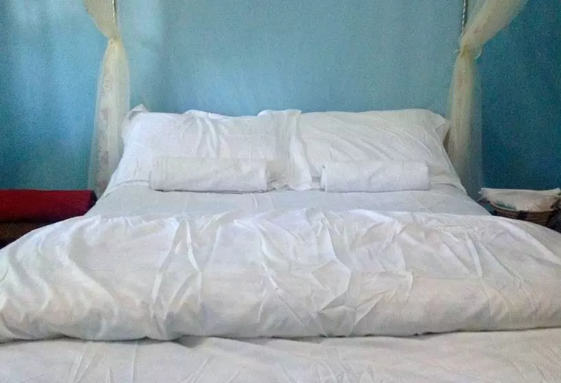 تختخواب و صبحانه Frina Buffalo Lodge