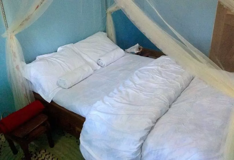 تختخواب و صبحانه Frina Buffalo Lodge