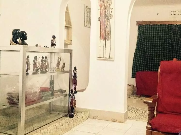 تختخواب و صبحانه Frina Buffalo Lodge