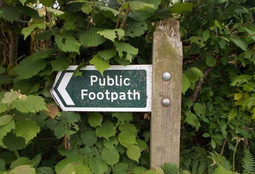 민박 The Barn At Collacott