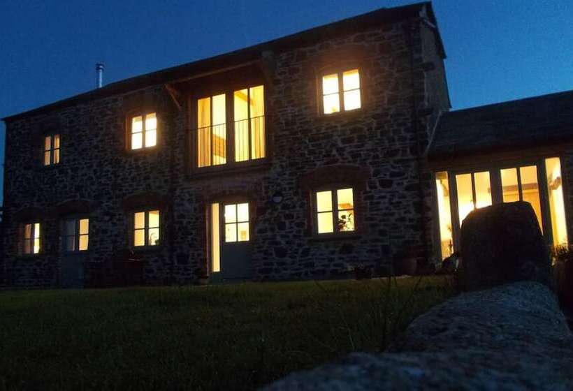 민박 The Barn At Collacott