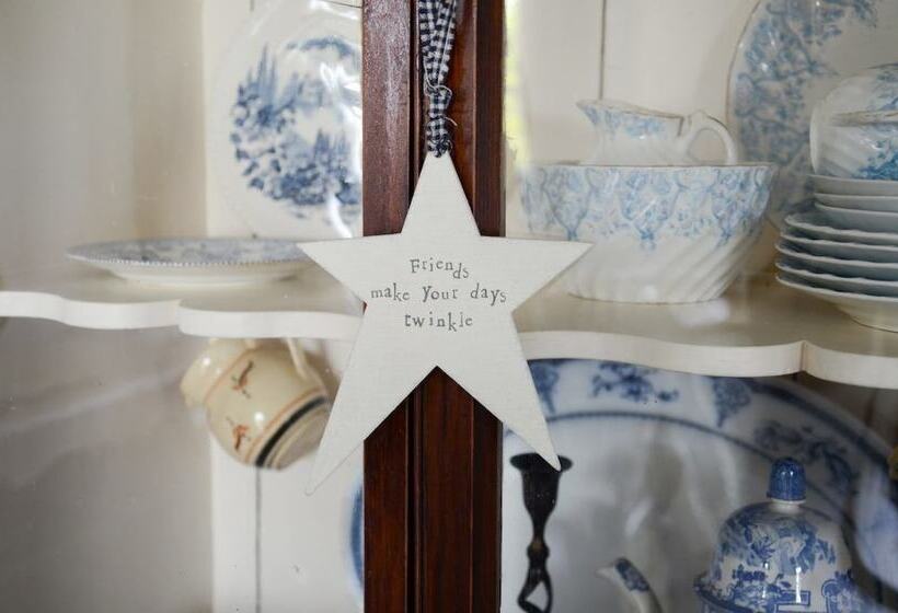 민박 The Barn At Collacott