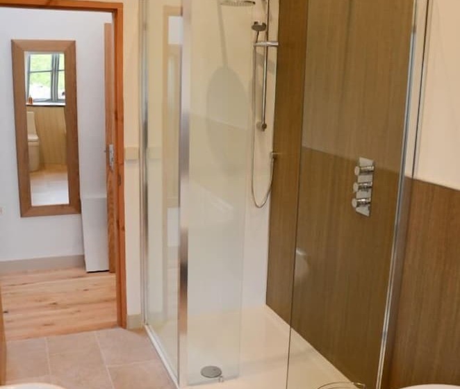 민박 The Barn At Collacott