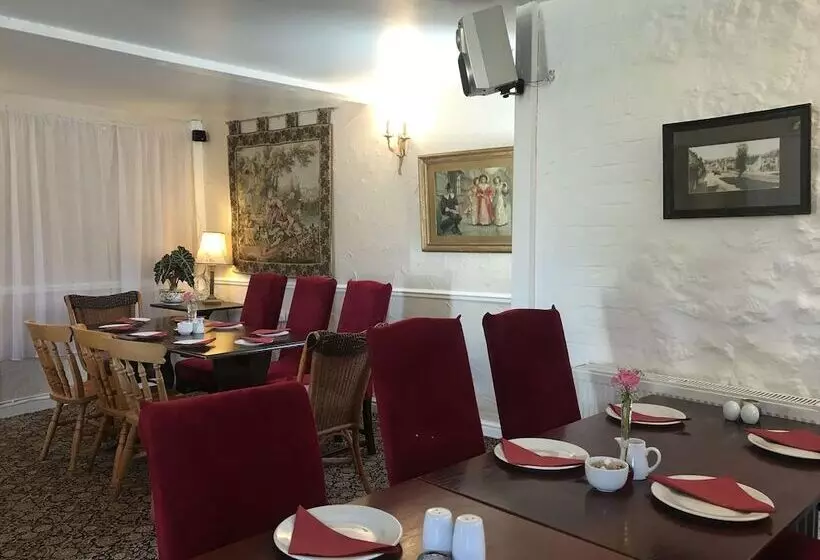 تختخواب و صبحانه The George Inn