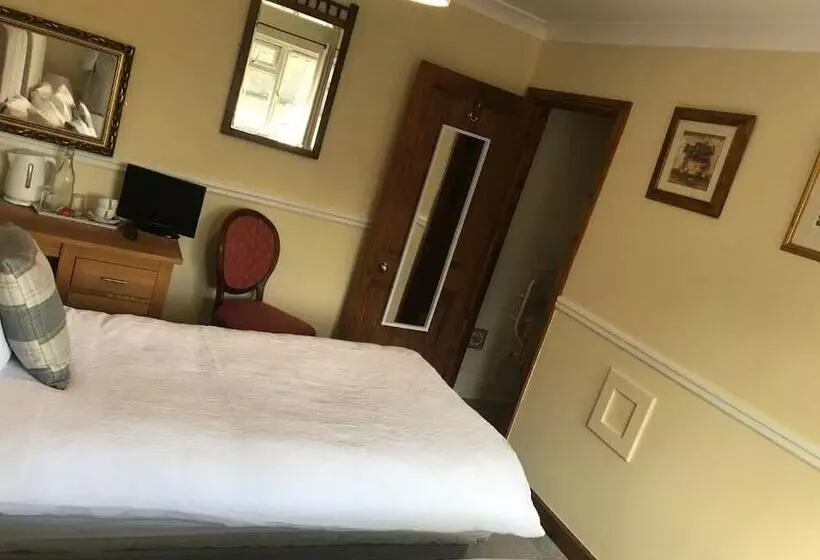 تختخواب و صبحانه The George Inn