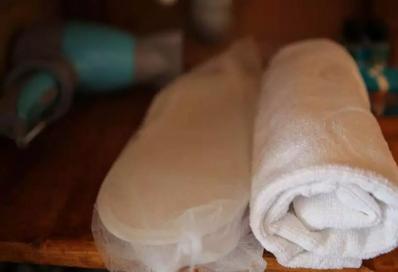 هتل Adesa Bungalow