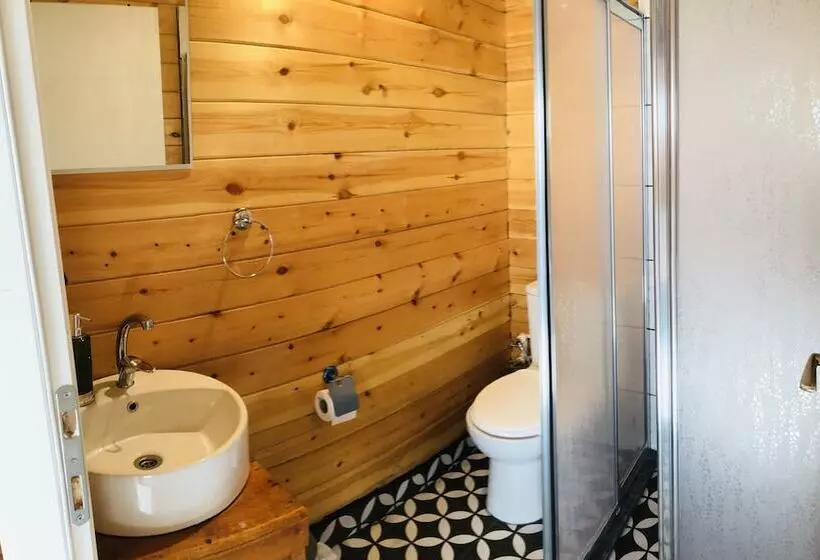 هتل Adesa Bungalow