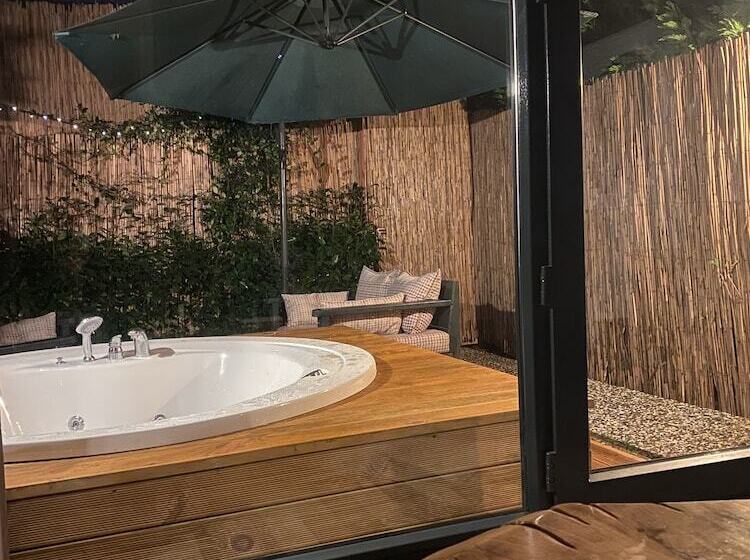 酒店 Adesa Bungalow