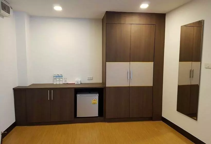 هتل Chorlada Lanna